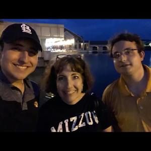 Meet your Posher, Evan